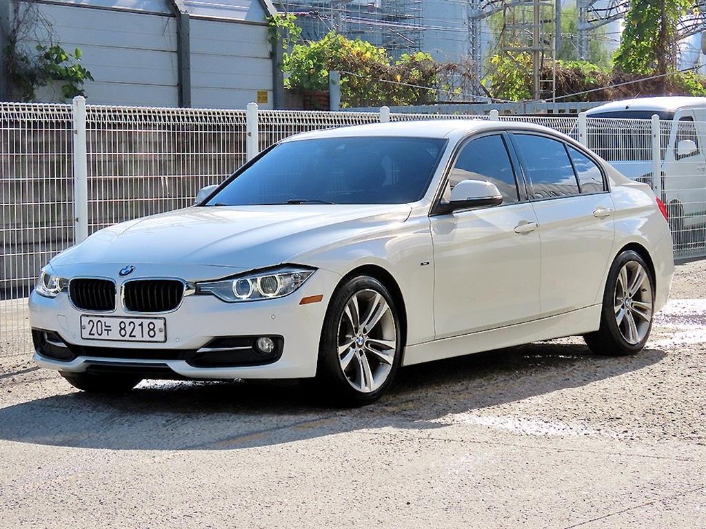 BMW 3시리즈 320d 스포츠 사진 2/20