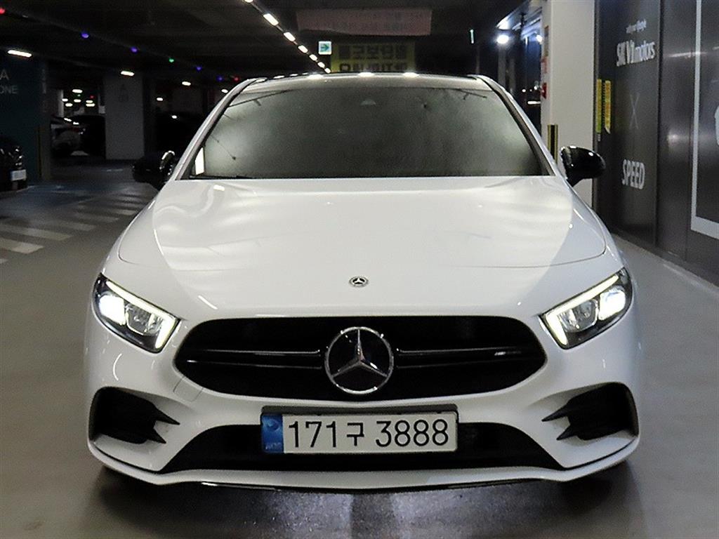 벤츠 A 클래스 AMG A35 4MATIC 세단 사진