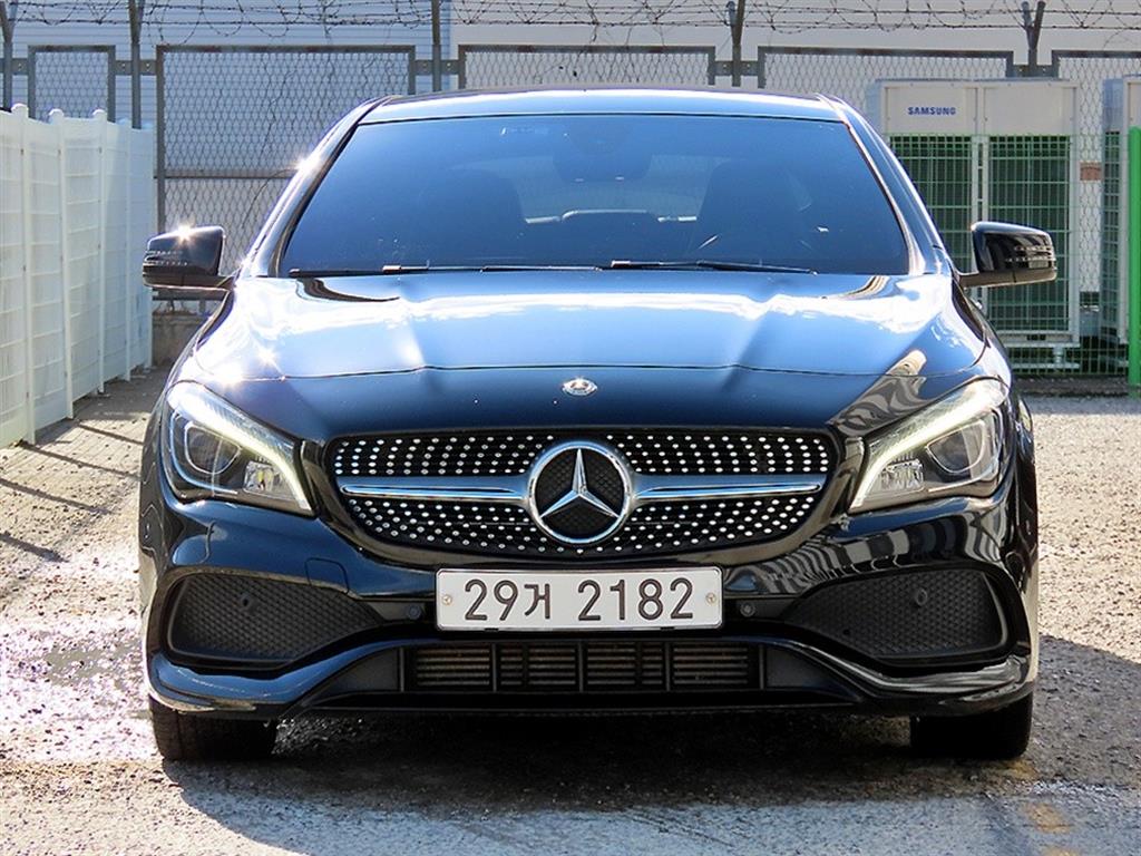 벤츠 CLA 클래스 CLA 220 AMG LINE 사진