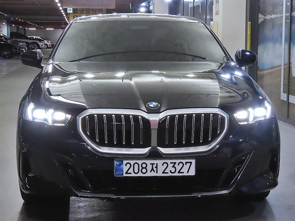 BMW 5시리즈 520i 기본형 사진