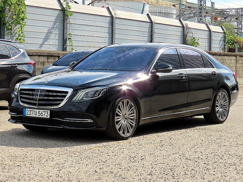 벤츠 S 클래스 S 560L 4MATIC 사진 2/20