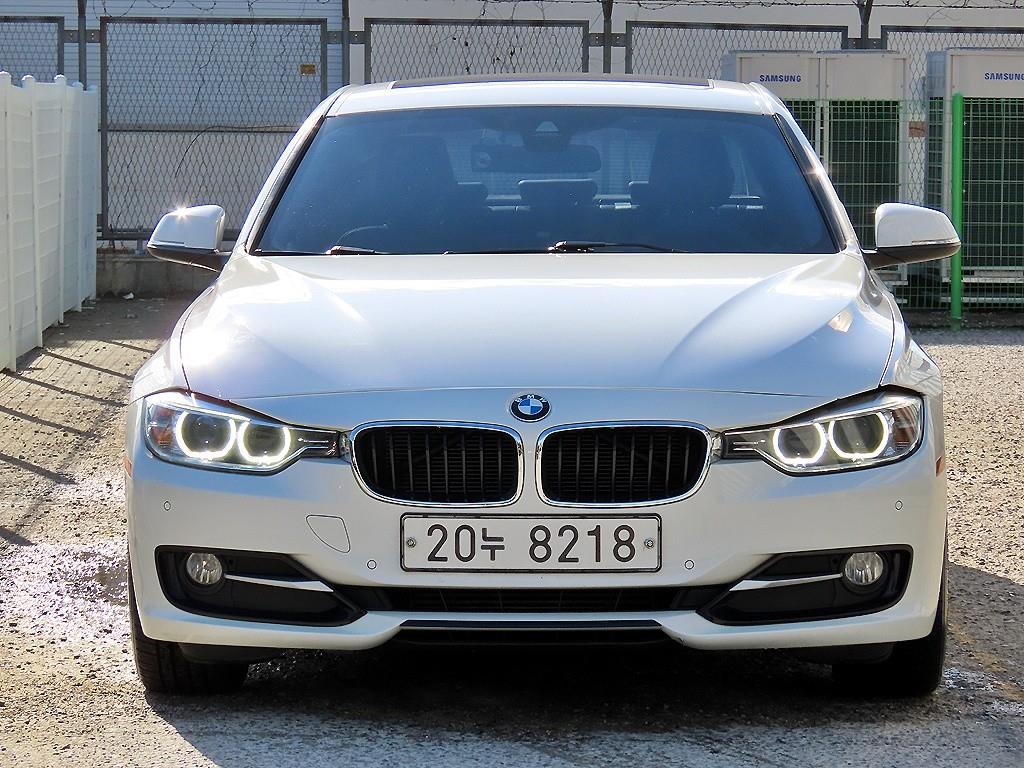 BMW 3시리즈 320d 스포츠 사진