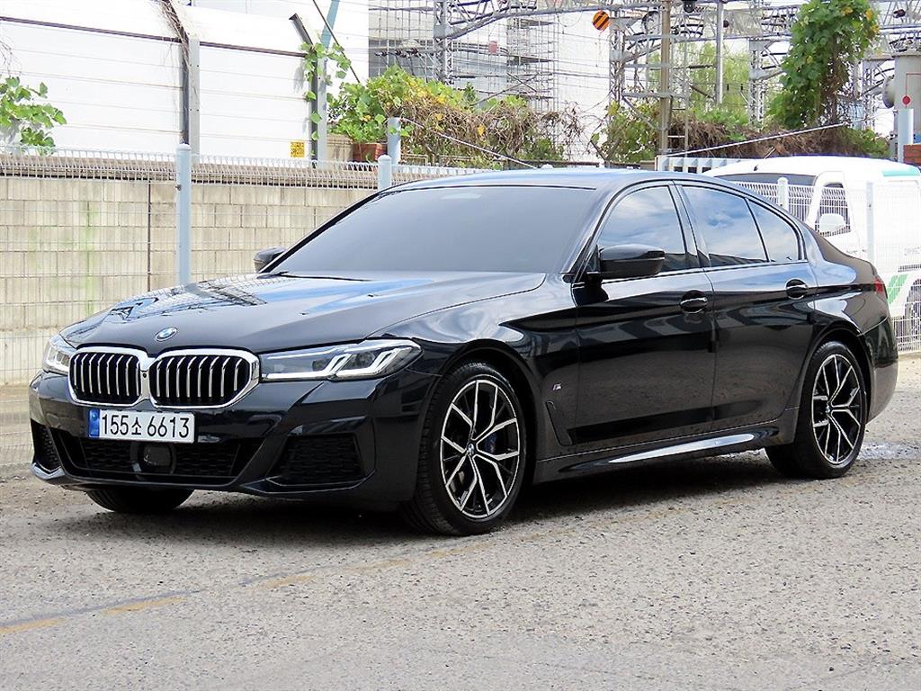 BMW 5시리즈 530i M 스포츠 사진