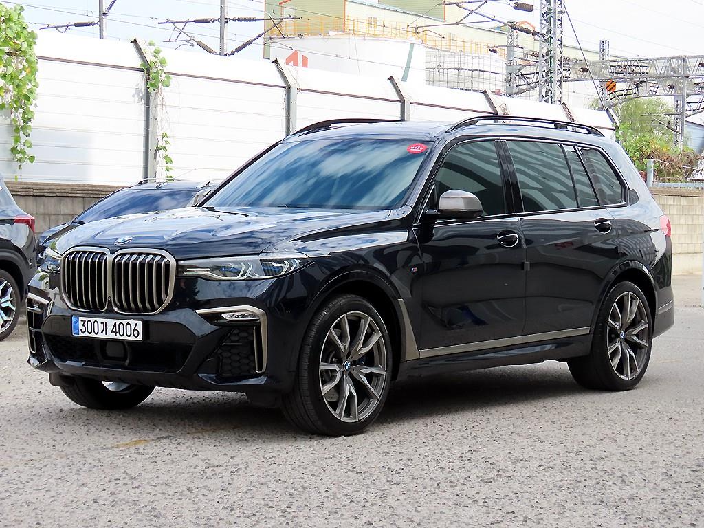BMW X7 M50d 퍼스트 에디션 7인승 사진 2/20