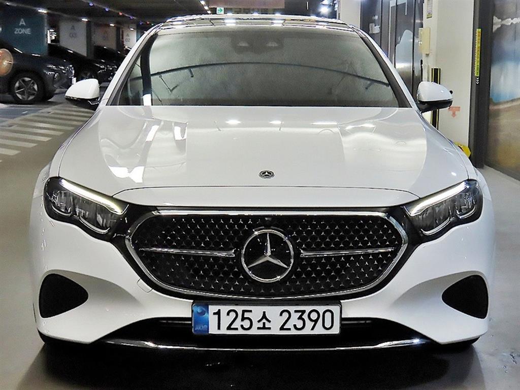 벤츠 E 클래스 E200 아방가르드 사진