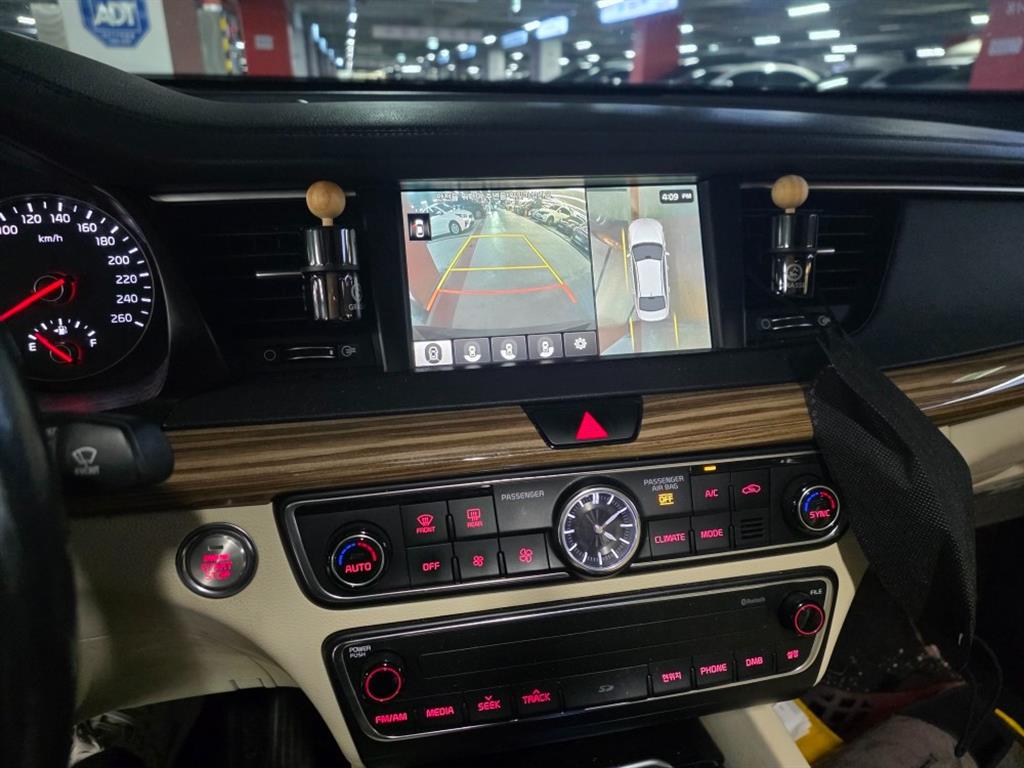 기아 K7 2.4 GDI 리미티드 에디션 사진