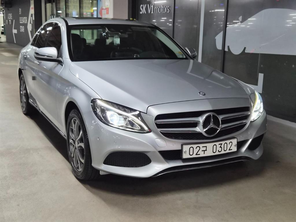 벤츠 C 클래스 C200 사진