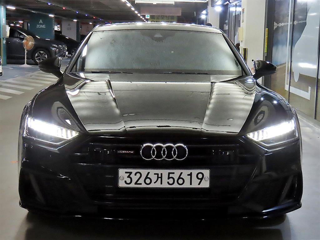 아우디 A7 55 TFSI 콰트로 프리미엄 사진