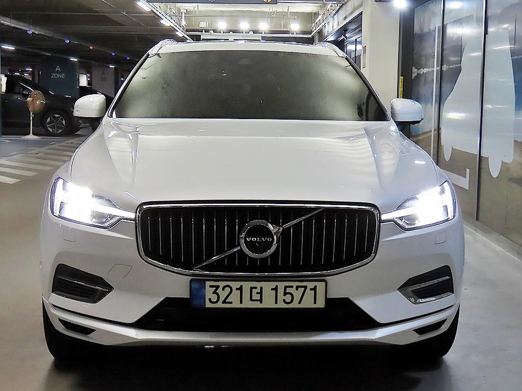 볼보 XC60 T8 AWD 인스크립션 사진
