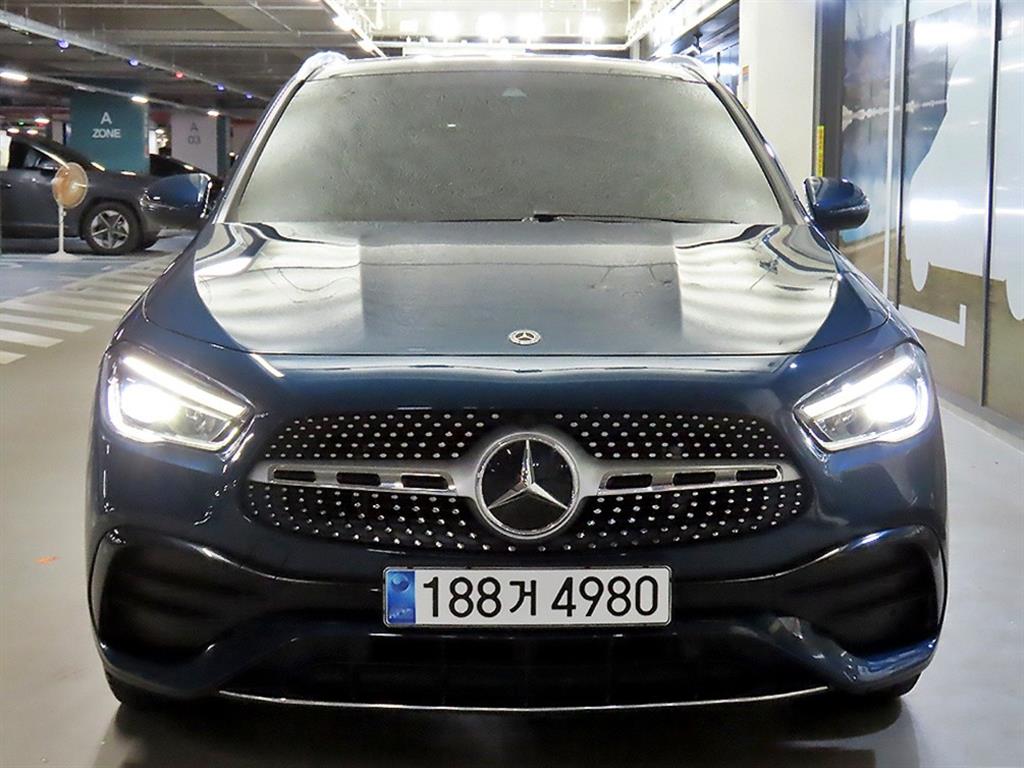 벤츠 GLA 클래스 GLA250 4MATIC 사진