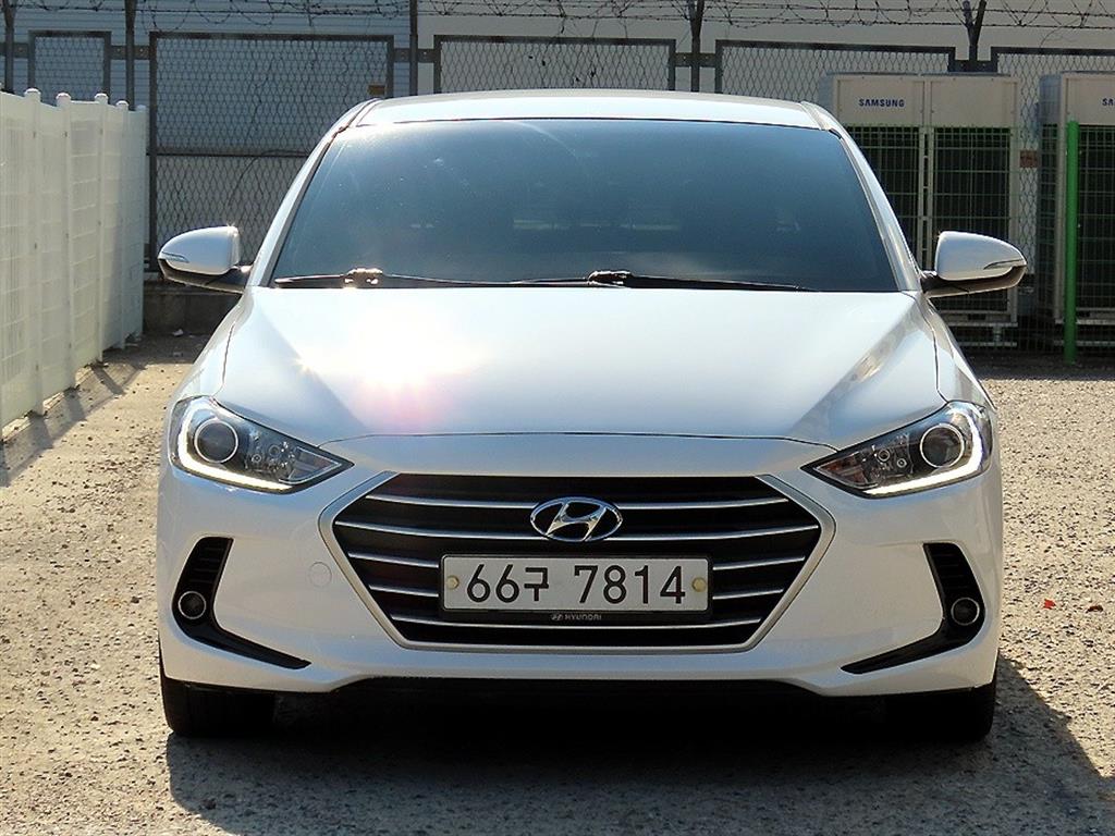 현대 아반떼 1.6 GDI 스마트 스페셜 사진