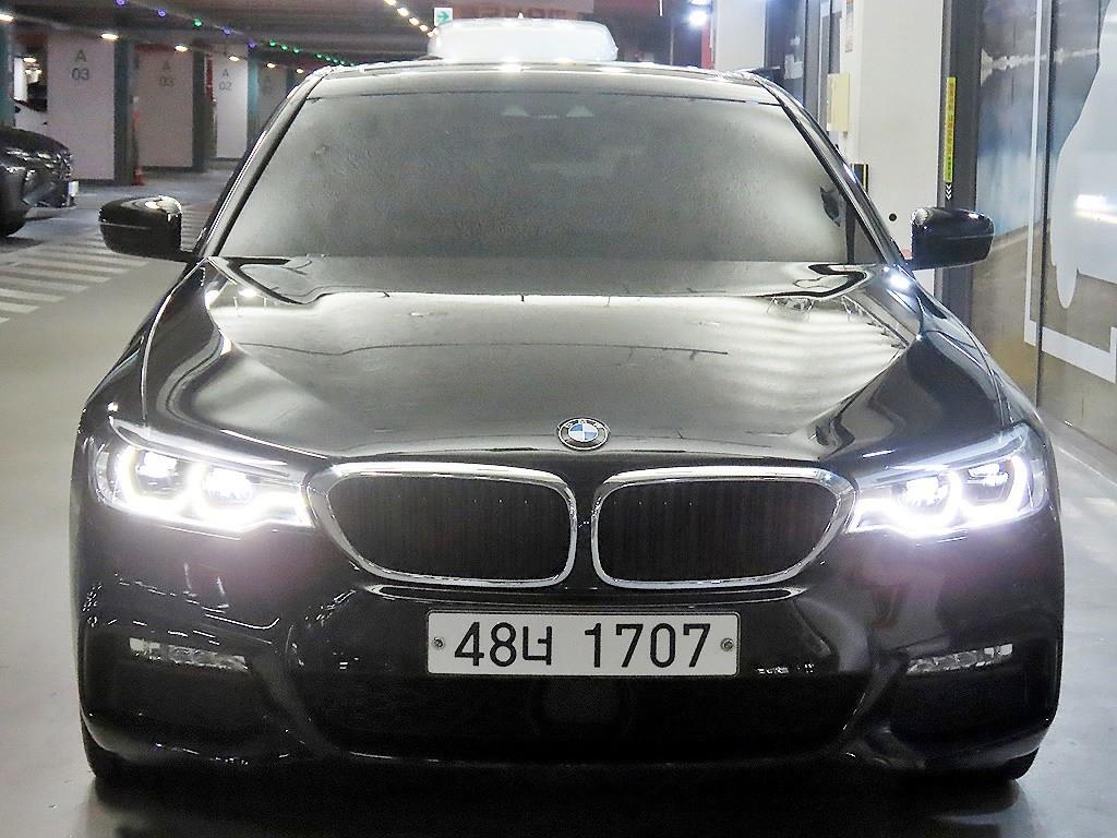 BMW 5시리즈 530i M 스포츠 플러스 사진