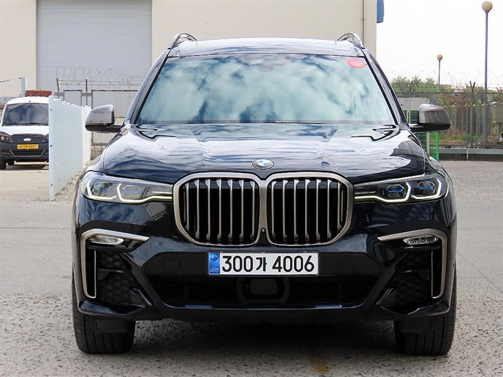 BMW X7 M50d 퍼스트 에디션 7인승 사진