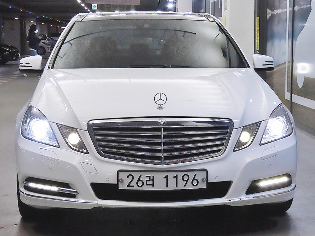 벤츠 E 클래스 E300 엘레강스 사진