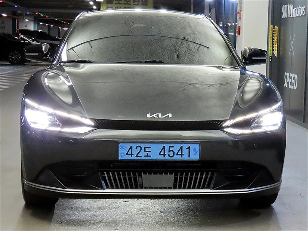 기아 EV6 롱레인지 AWD 에어 사진