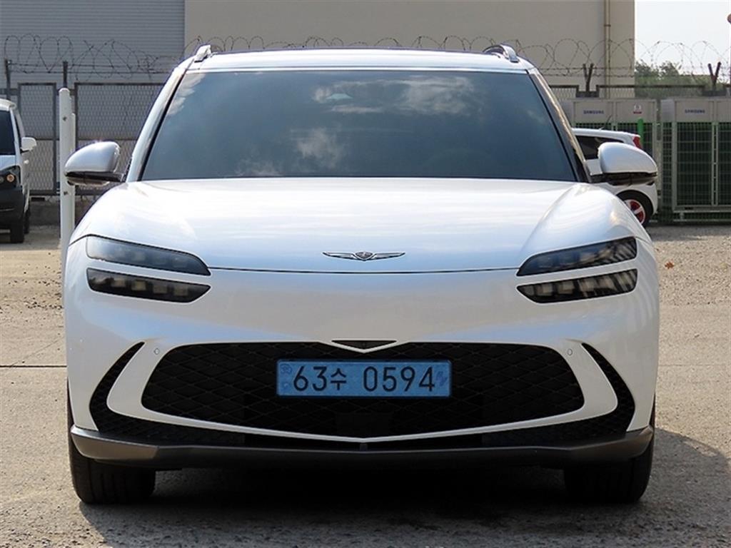 제네시스 GV60 스탠다드 2WD 사진