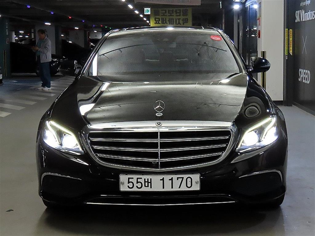 벤츠 E 클래스 E300 익스클루시브 스탠다드 사진