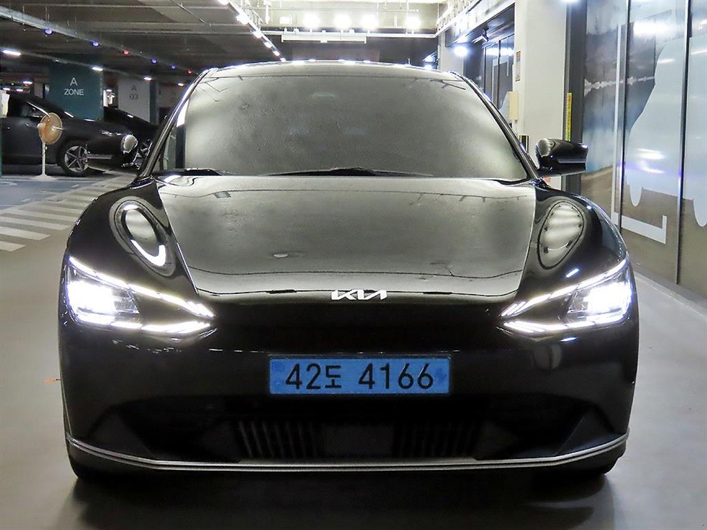 기아 EV6 롱레인지 에어 사진