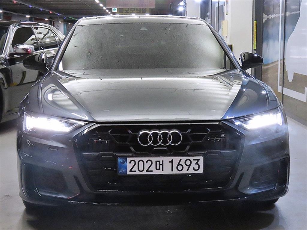 아우디 A6 45 TFSI 프리미엄 사진