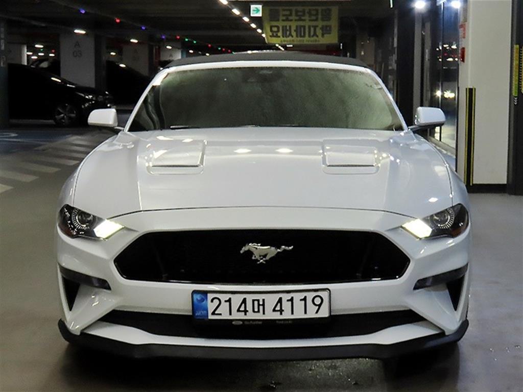 포드 머스탱 GT 컨버터블 사진 2/20