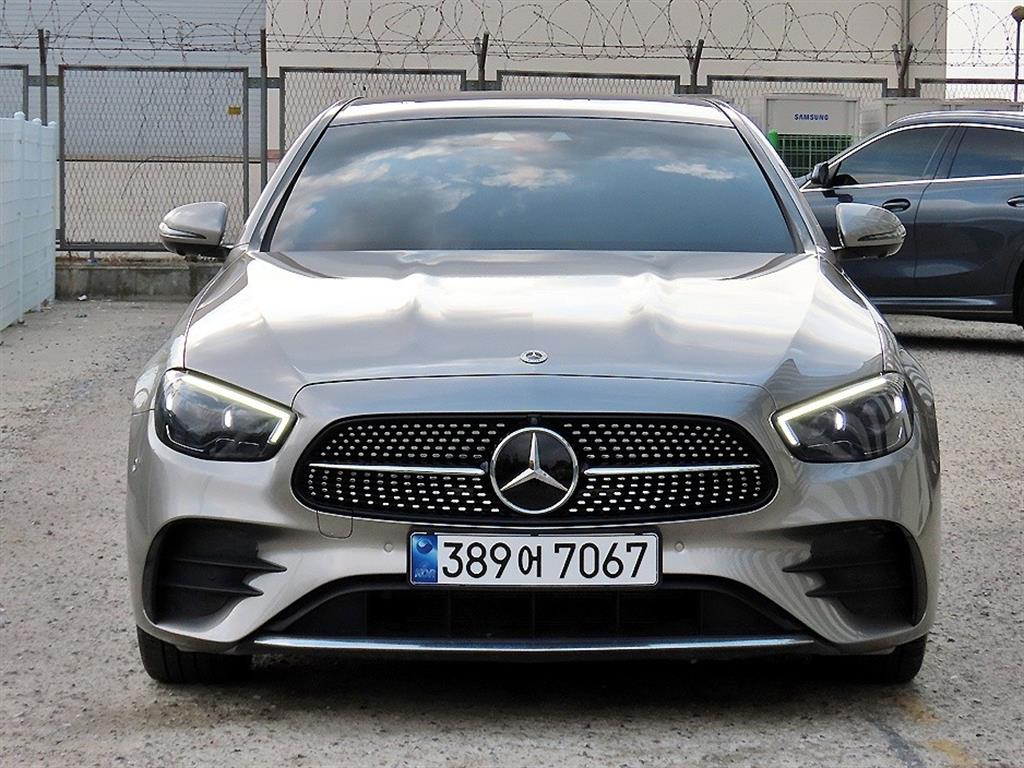벤츠 E 클래스 E350 4MATIC AMG LINE 사진