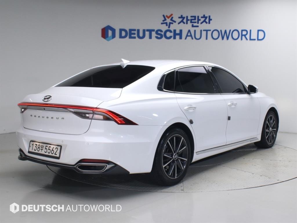 현대 그랜저 LPI 3.0 프리미엄(렌터카) 사진 2/20