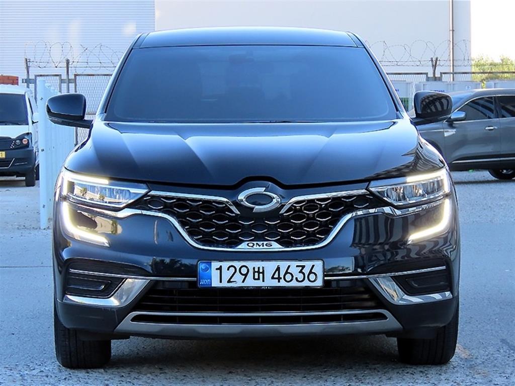 르노코리아 QM6 2.0 LPe SE 2WD 사진