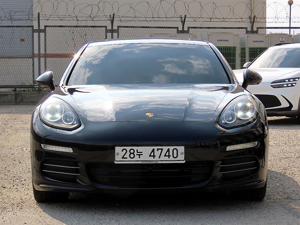 포르쉐 파나메라 3.6 AWD 사진