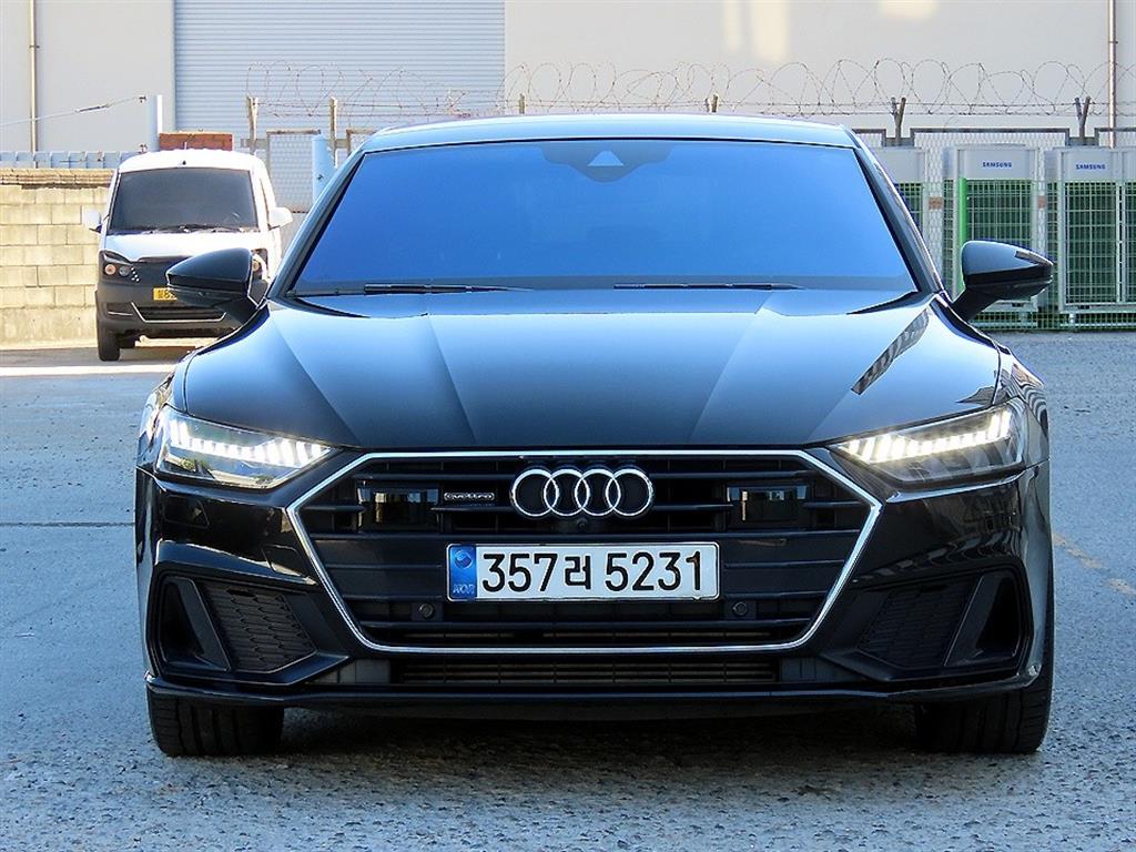 아우디 A7 55 TFSI 콰트로 프리미엄 사진