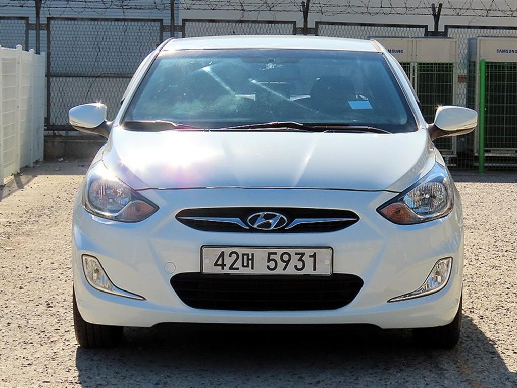 현대 엑센트 위트 1.4VVT 프리미어 사진