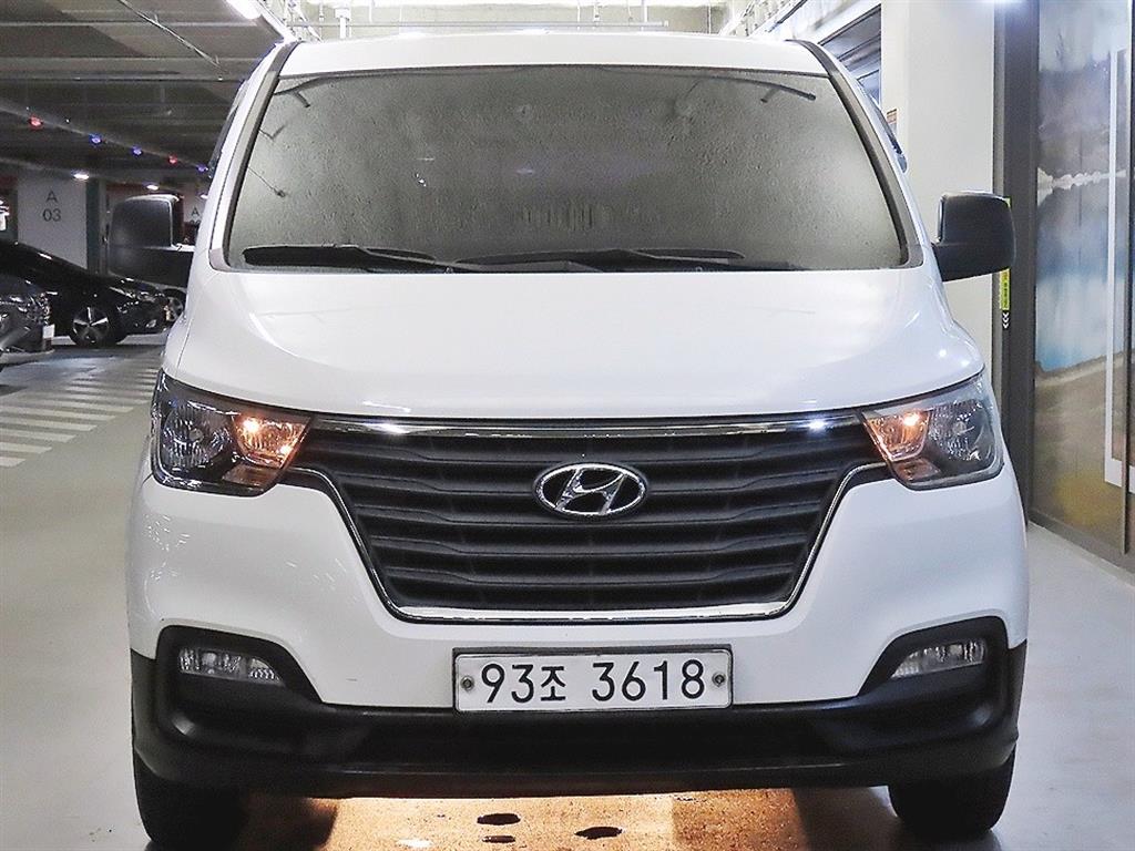 현대 스타렉스 2WD 밴 3인승 스타일 사진