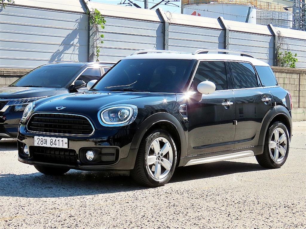 MINI 컨트리맨 2.0 D 사진 2/20