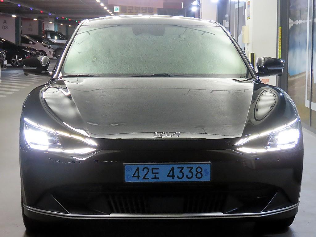 기아 EV6 롱레인지 AWD 에어 사진