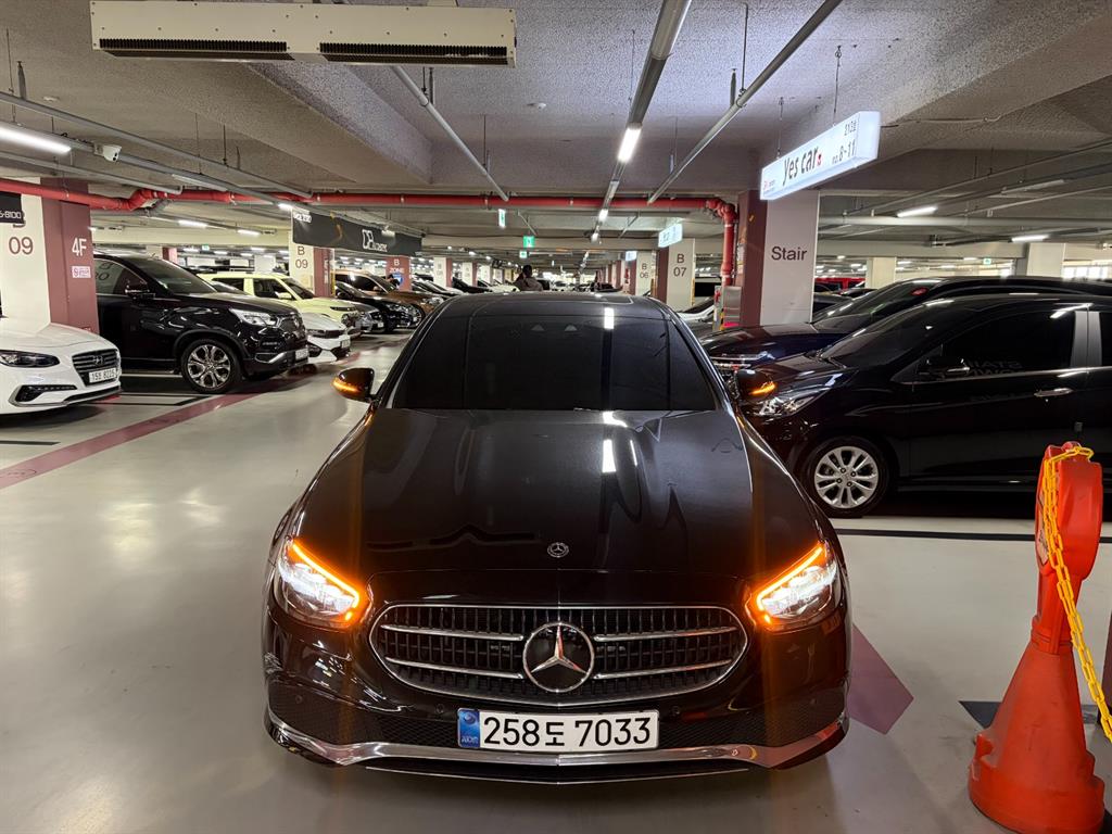 벤츠 E 클래스 E250 아방가르드 사진