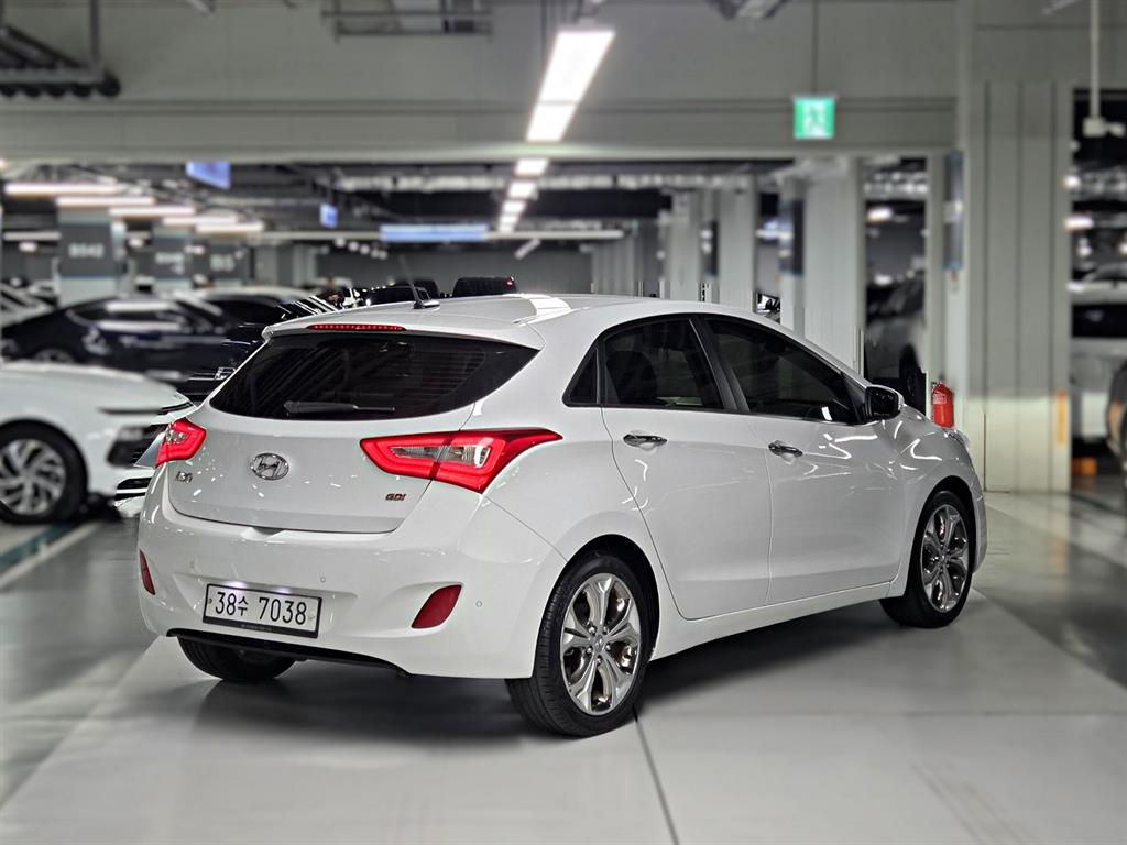 현대 i30 1.6 GDI 익스트림 사진 2/20