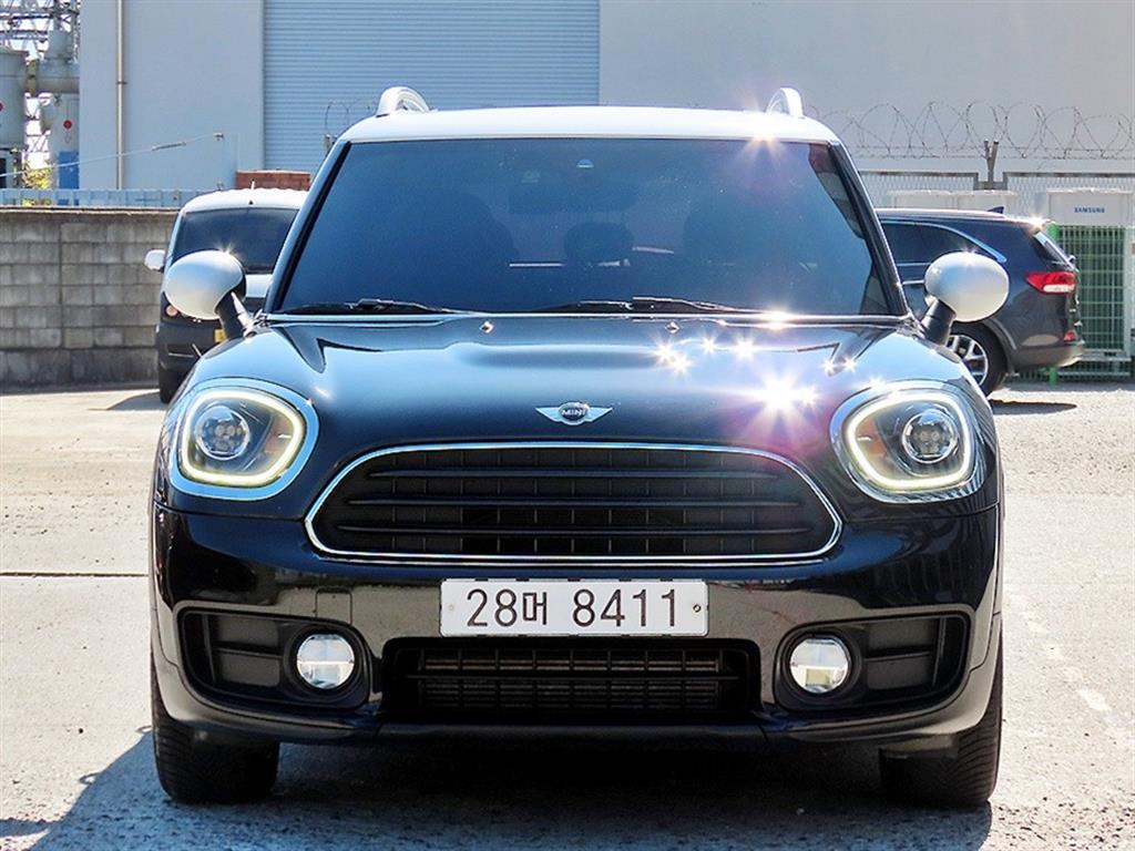 MINI 컨트리맨 2.0 D 사진