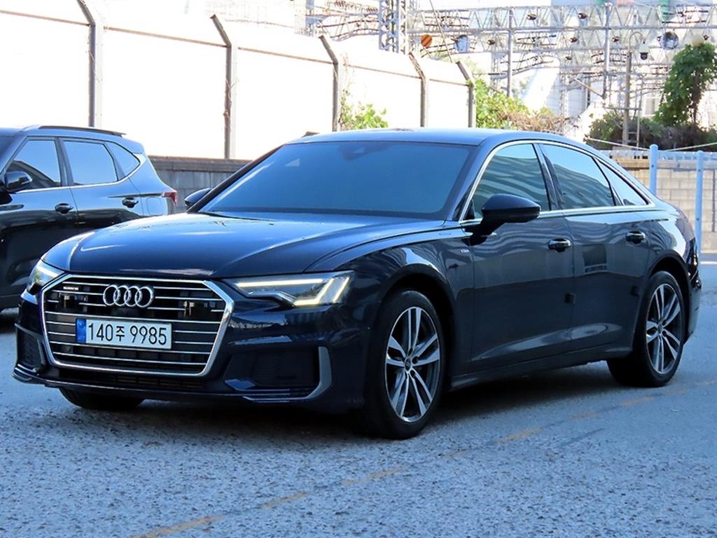 아우디 A6 45 TFSI 콰트로 프리미엄 사진 2/20
