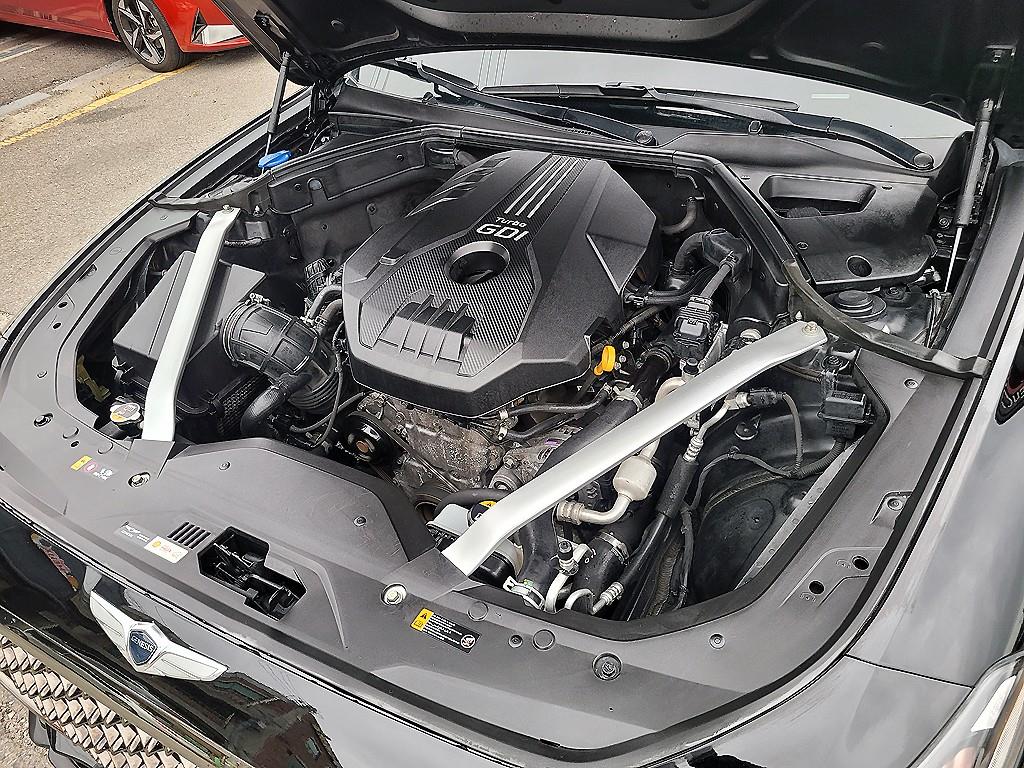 제네시스 G70 2.0T AWD 스포츠 패키지 사진