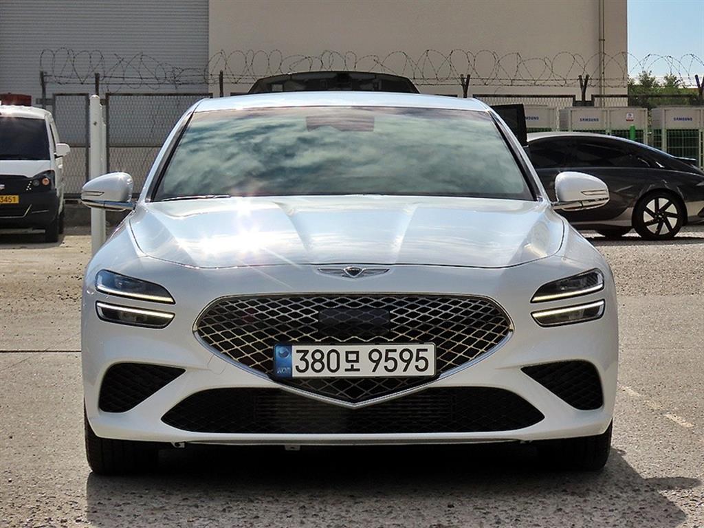 제네시스 G70 가솔린 2.0T 2WD 기본형 사진