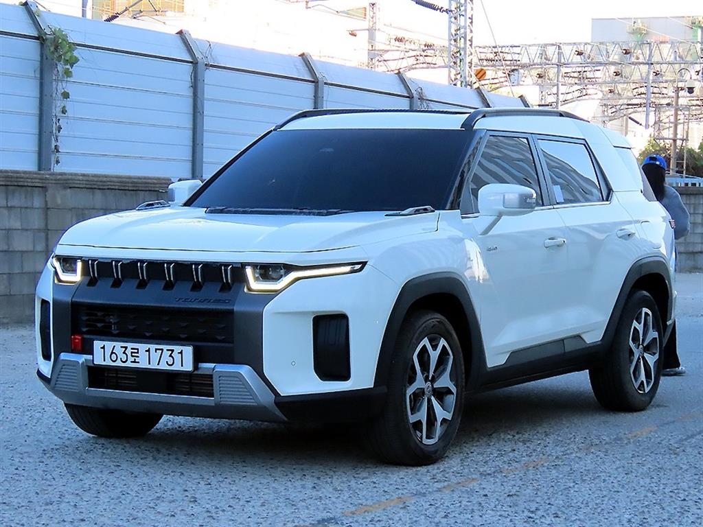 KGM 토레스 1.5 GDI-T 4WD T5 사진 2/20