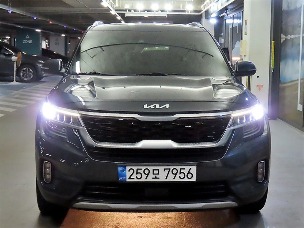 기아 셀토스 가솔린 1.6 터보 2WD 시그니처 사진