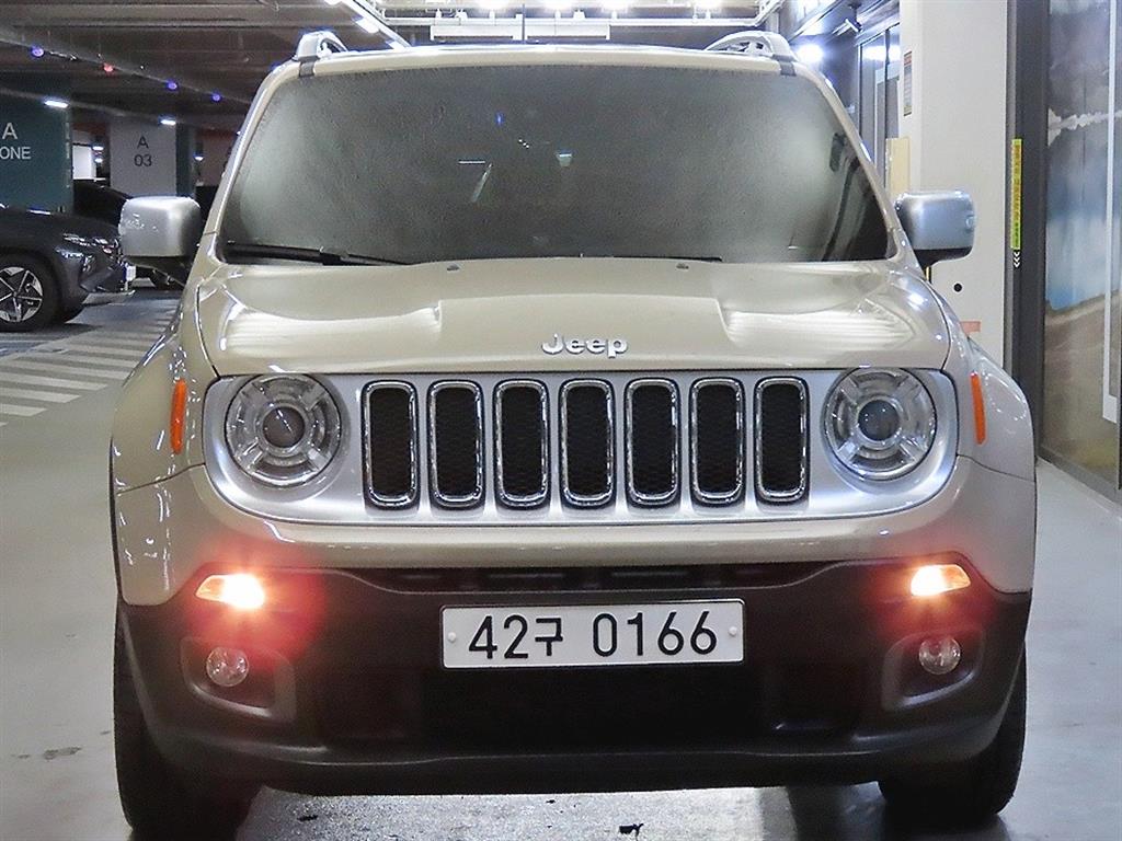 지프 레니게이드 2.0 디젤 리미티드 AWD 사진